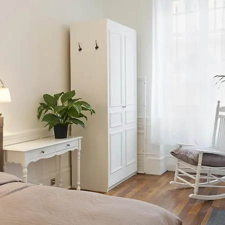 Apartment Gowithoh Las Cases Paris