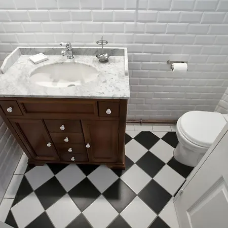 Gowithoh Las Cases Apartment *